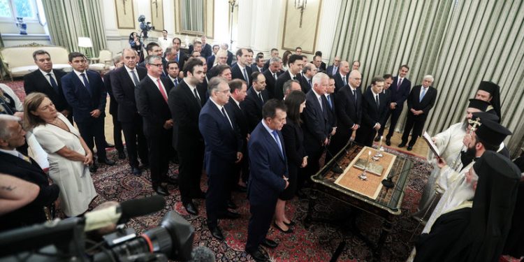 Ορκίστηκε η νέα κυβέρνηση Μητσοτάκη