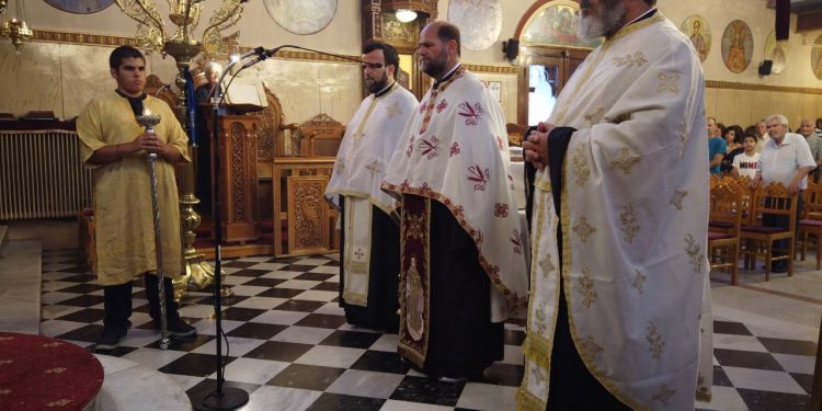 Οι ανιδιοτελείς ιατροί Κοσμάς και Δαμιανός εορτάστηκαν στον Ι.Ν. Αγίου Σπυρίδωνα Πύργου