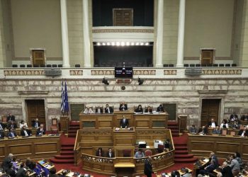 Τι προβλέπουν τα δύο φορολογικά ν/σ που προωθεί η κυβέρνηση
