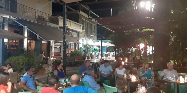 ΔΙΟΝΥΣΙΑ ΑΥΓΕΡΙΝΟΠΟΥΛΟΥ: Επίσκεψη στην Ανδραβίδα