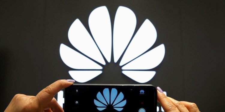 Washington Post: Η Huawei βοήθησε τη Βόρεια Κορέα να φτιάξει ασύρματο δίκτυο