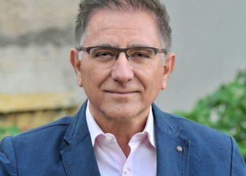ΚΩΣΤΑΣ ΑΛΕΞΑΝΔΡΟΠΟΥΛΟΣ: “Επιζήμια σε όλη τη Ζαχάρω η καθυστέρηση στη λειτουργία των Λουτρών στον Καϊάφα”