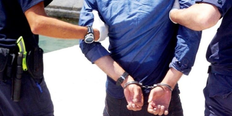 Σύλληψη τριών ατόμων για παράβαση της νομοθεσίας για τα ναρκωτικά