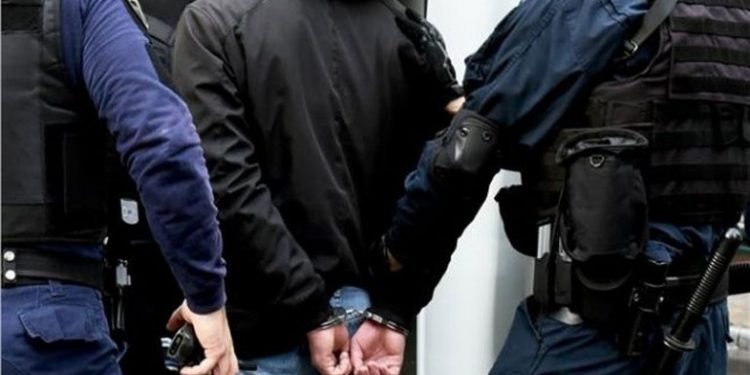 Σύλληψη για καλλιέργεια και κατοχή ναρκωτικών