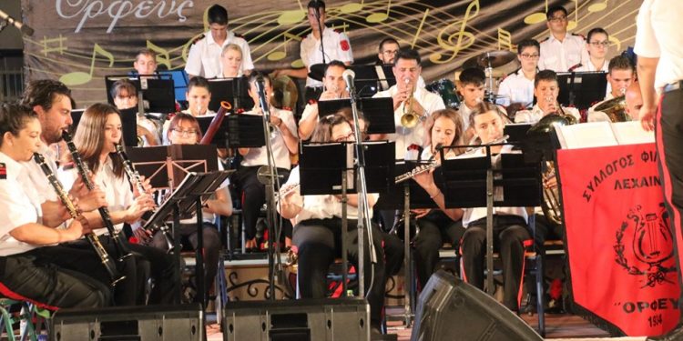 “Μάγεψε” η Φιλαρμονική Λεχαινών