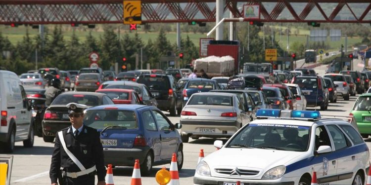 Αυξημένα μέτρα από την Τροχαία ενόψει Δεκαπενταύγουστου