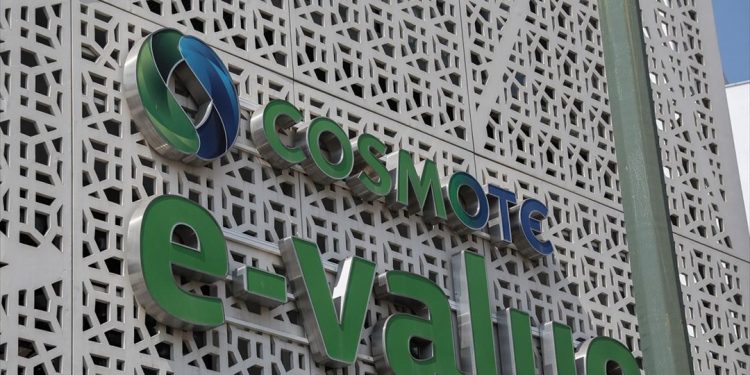 COSMOTE: Διευκολύνει την επικοινωνία κατοίκων και επισκεπτών στην Εύβοια