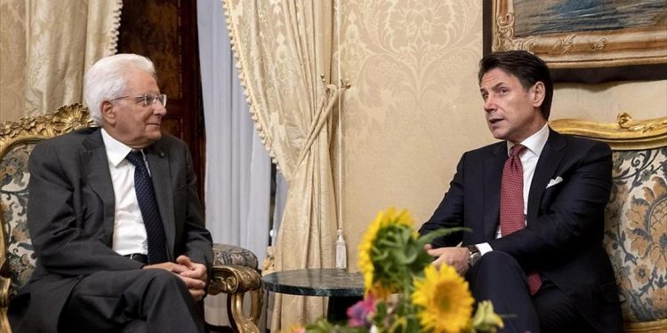 Ιταλία: Παραιτήθηκε και επισήμως ο πρωθυπουργός Τζουζέπε Κόντε