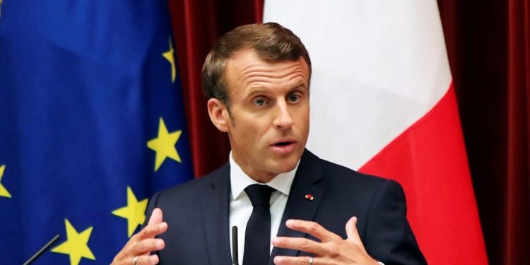 Μακρόν: Ο Αμαζόνιος χρειάζεται καλύτερη διαχείριση