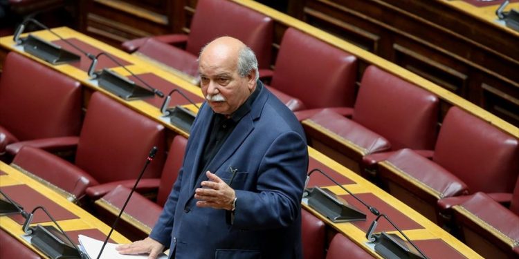 Ν. Βούτσης: Η Ν.Δ. ανοίγει την πόρτα σε άτυπο μνημόνιο