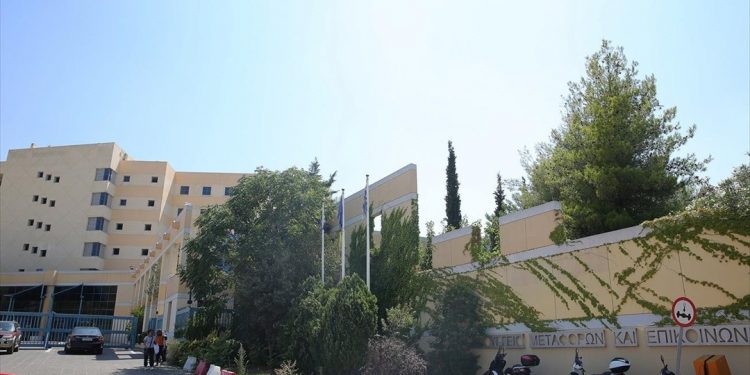 Σειρά μέτρων για τη βελτίωση των συγκοινωνιών στην Αθήνα προωθεί το υπ. Μεταφορών