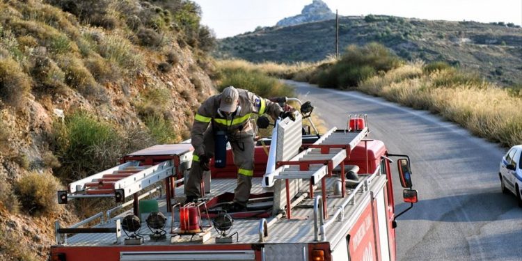 Υπό έλεγχο οι πυρκαγιές σε Ανεμοχώρι, Τιθορέα - 36 μέτωπα το τελευταίο 24ωρο