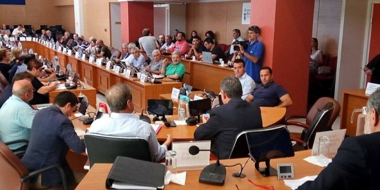 Ο οδικός άξονας από την Πάτρα έως την Τσακώνα και η χρηματοδότηση κτιρίου για τη Νομική Σχολή Πατρών στο Περιφερειακό Συμβούλιο