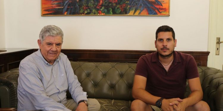 ΔΗΜΟΣ ΠΥΡΓΟΥ: Συνάντηση Δημάρχου με ον εκπρόσωπο της εταιρείας ¨ΤΕΛΧΙΣ ΙΚΕ” κ. Χρήστο Κόλλια