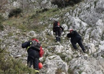 Νεκρός βρέθηκε 26χρονος τουρίστας σε χαράδρα στο Πάπιγκο – News.gr