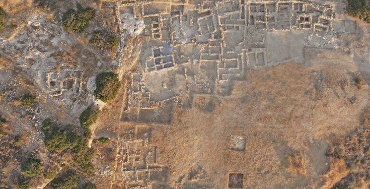Συνεχίστηκε για 16η χρονιά η ανασκαφή του Μινωικού νεκροταφείου στον Πετρά Σητείας
