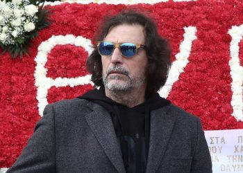 Οι βετεράνοι του Ολυμπιακού διέγραψαν τον Τάσο Μητρόπουλο