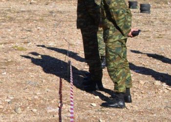 Κυβέρνηση για Λέρο: Σταδιακά μπορεί να έγινε η αφαίρεση του στρατιωτικού υλικού