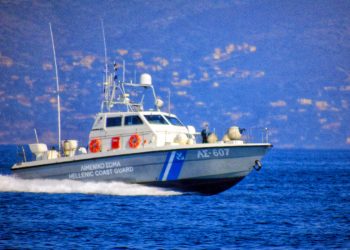 Δύο νεκροί και τέσσερις αγνοούμενοι σε ναυάγιο – News.gr