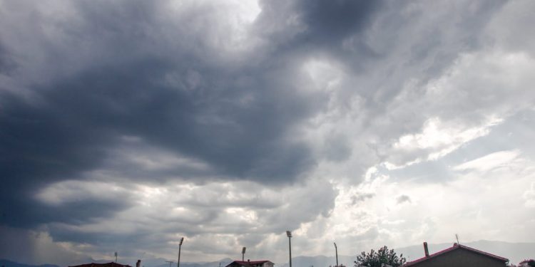 Πέφτει η θερμοκρασία, έρχονται βροχές – News.gr