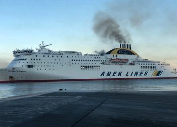 Μνήμες από το Norman Atlantic ξύπνησε η πυρκαγιά στο πλοίο στην Ηγουμενίτσα, εικόνες από την επιχείρηση της Πυροσβεστικής