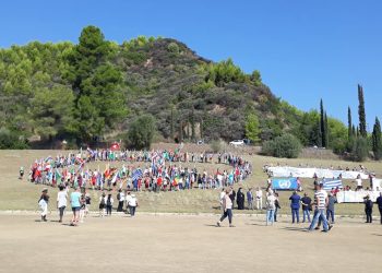Μήνυμα ειρήνης σε όλο τον κόσμο από τους μαθητές σχολείων στην Αρχαία Ολυμπία