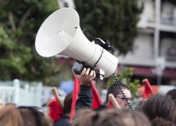Ποιοι συμμετέχουν στην 24ωρη απεργία της ΑΔΕΔΥ και πώς θα κινηθούν τα Μέσα Μεταφοράς