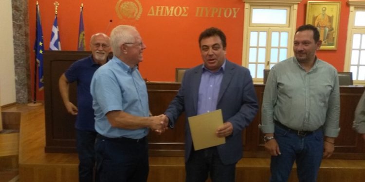 ΔΗΜΟΣ ΠΥΡΓΟΥ: Βράβευσε το Κοινωνικό Φροντιστήριο Πύργου