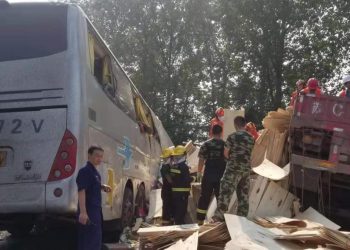 Κίνα: Σύγκρουση λεωφορείου με φορτηγό – Τουλάχιστον 36 νεκροί