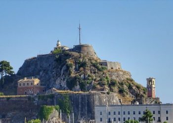 Δύο ελληνικοί προορισμοί στους κορυφαίους παγκοσμίως για διακοπές τον Σεπτέμβριο