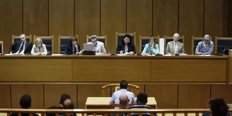 Επαναρχίζει τη Δευτέρα η δίκη της Χρυσής Αυγής