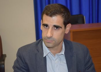 Ο Βασίλης Γιαννόπουλος αντιπεριφερειάρχης Ηλείας και οι Θοδωρής Βασιλόπουλος και Νίκος Κοροβέσης θεματικοί αντιπεριφερειάρχες