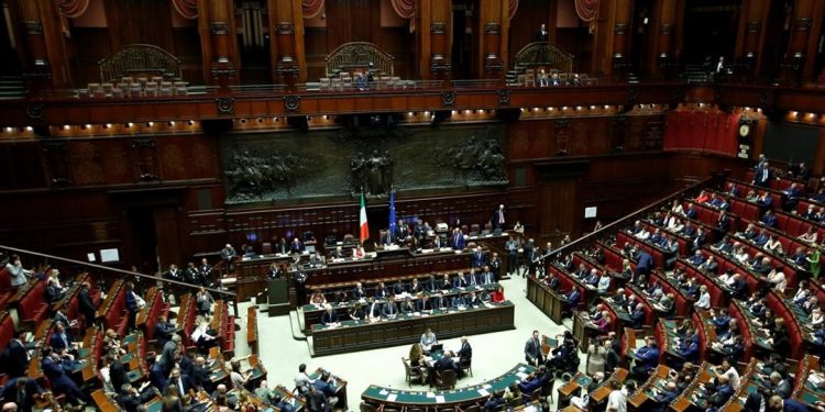 Ιταλία: Ψήφος εμπιστοσύνης για την κυβέρνηση Κόντε