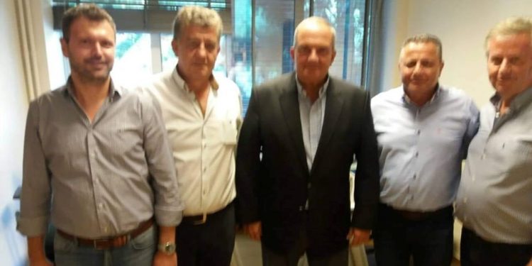 Συνάντηση Δημάρχου Πηνειού στον Κώστα Καραμανλή