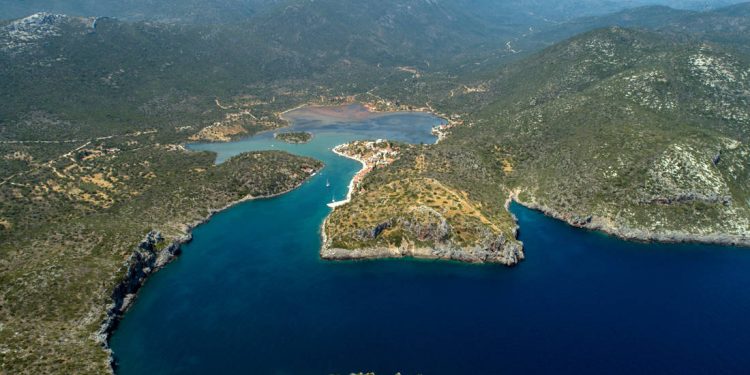 Το άγνωστο φιόρδ της Πελοποννήσου – Newsbeast