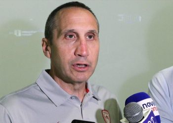 Μπλατ: Εάν αλλάξει η συμπεριφορά της ομοσπονδίας, θα επιστρέψει η ομάδα