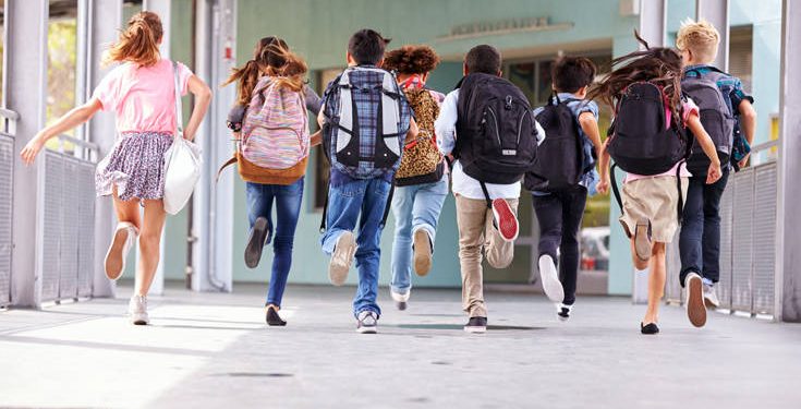 Αντίστροφη μέτρηση για το πρώτο κουδούνι της σχολικής χρονιάς, τι αλλάζει