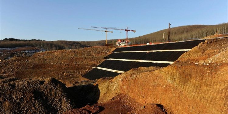 ΥΠΕΝ: «Πράσινο φως» για τις άδειες στις Σκουριές