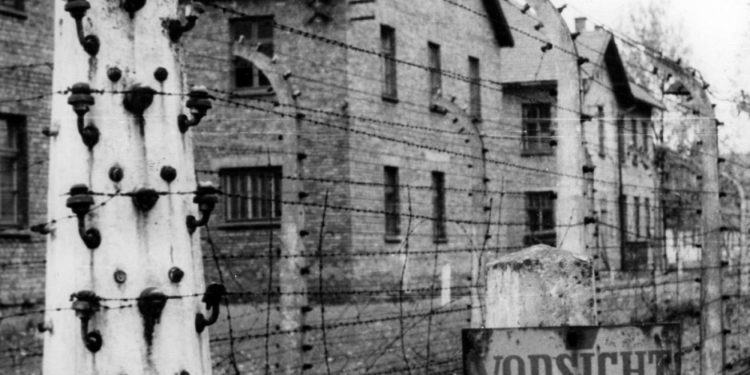 Η εξέγερση των ελλήνων εβραίων του Άουσβιτς – Newsbeast