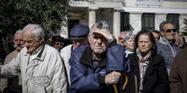 Ποιοι συνταξιούχοι θα δουν αυξήσεις στις επικουρικές του συντάξεις – News.gr