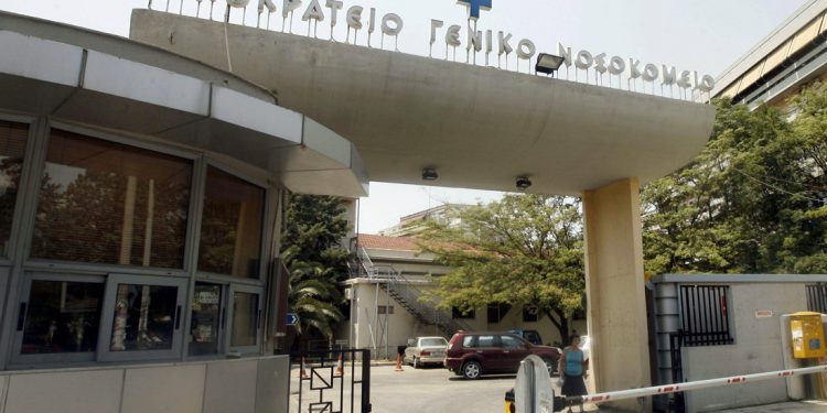 Έπεσε το ταβάνι σε γραφείο του Ιπποκράτειου Νοσοκομείου Θεσσαλονίκης- Δείτε τις φωτογραφίες