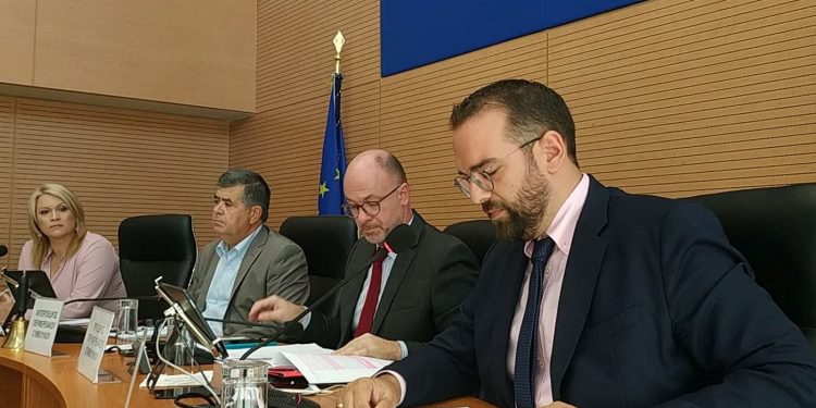 ΠΕΡΙΦΕΡΕΙΑΚΟ ΣΥΜΒΟΥΛΙΟ: Ψήφισμα για τους ωφελούμενους του Προγράμματος Κοινωφελούς Απασχόλησης