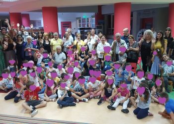 ΠΡΟΤΥΠΗ ΠΡΟΣΧΟΛΙΚΗ ΑΓΩΓΗ “ΡΗΓΑΣ”: “Γιαγιάδες και Παππούδες στη καρδιά μας”