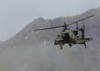 Οκτώ Απάτσι «θέρισαν» τους τζιχαντιστές του Αλ Μπαγκντάντι, κομάντος κατέβηκαν από ελικόπτερα