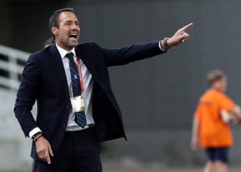 «Θέλω να δω να είμαστε ανταγωνιστικοί απέναντι σε έναν μεγάλο αντίπαλο»