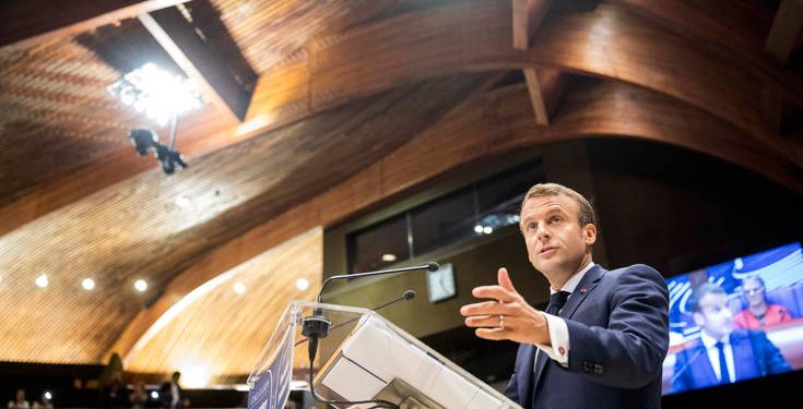 Μακρόν για προσφυγικό: Η Ελλάδα έχει δίκιο και η Τουρκία το εκμεταλλεύεται