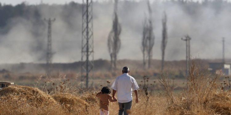 Πάνω από 100.000 άνθρωποι εγκαταλείπουν τα σπίτια τους στη ΒΑ. Συρία – News.gr