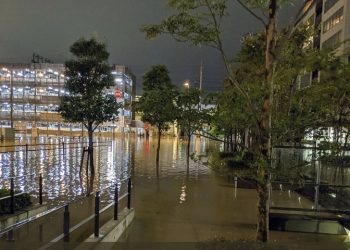 Φονικός τυφώνας με 18 νεκρούς σάρωσε την Ιαπωνία – News.gr
