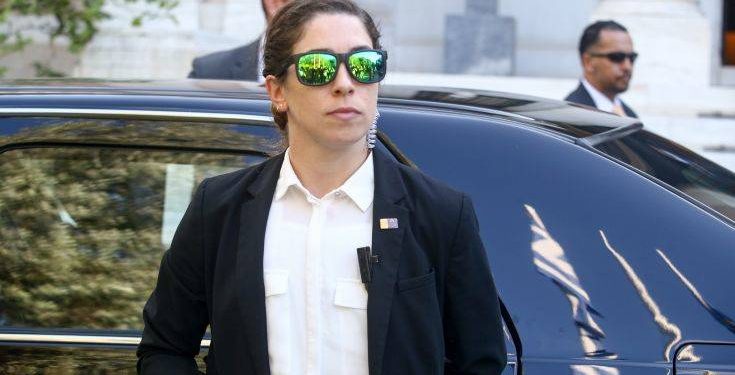 Η πράκτορας του FBI που τράβηξε πάνω της όλα τα βλέμματα – Newsbeast