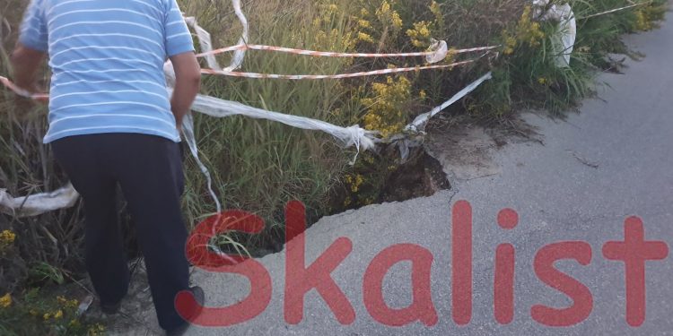 Τεράστιος κρατήρας εγκυμονεί κινδύνους στο δρόμο Κάστρο Κυλλήνης προς Βρανά!